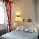 Apartment Petite Maison Romantique Au Calme, Coeur Historique, Vue Et Jardin