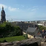 Petite Maison Romantique Au Calme, Coeur Historique, Vue Et Jardin Apartment *