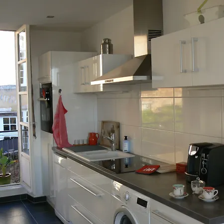 Petite Maison Romantique Au Calme, Coeur Historique, Vue Et Jardin 勒芒