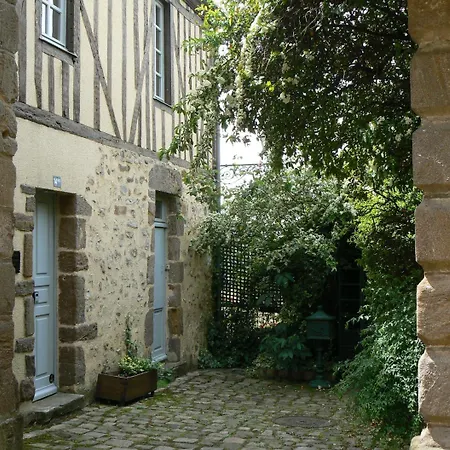 公寓 Petite Maison Romantique Au Calme, Coeur Historique, Vue Et Jardin *