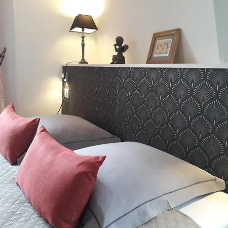 Petite Maison Romantique Au Calme, Coeur Historique, Vue Et Jardin