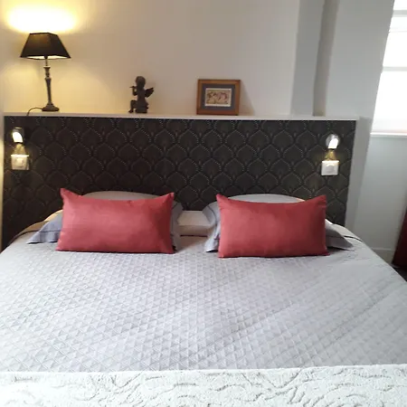 Petite Maison Romantique Au Calme, Coeur Historique, Vue Et Jardin 勒芒