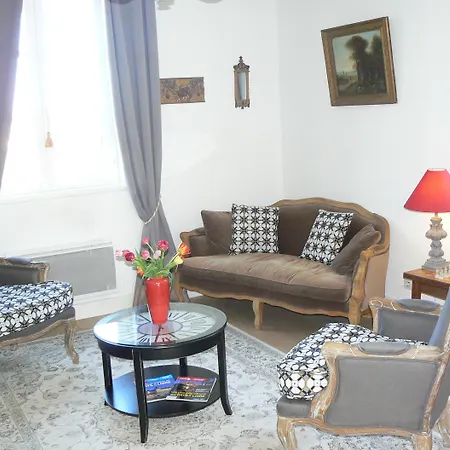 Petite Maison Romantique Au Calme, Coeur Historique, Vue Et Jardin *