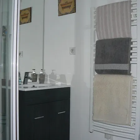 公寓 Petite Maison Romantique Au Calme, Coeur Historique, Vue Et Jardin *