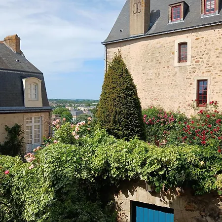 Petite Maison Romantique Au Calme, Coeur Historique, Vue Et Jardin Le Mans