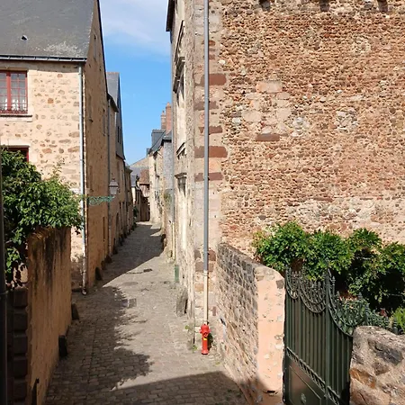 Petite Maison Romantique Au Calme, Coeur Historique, Vue Et Jardin Apartment