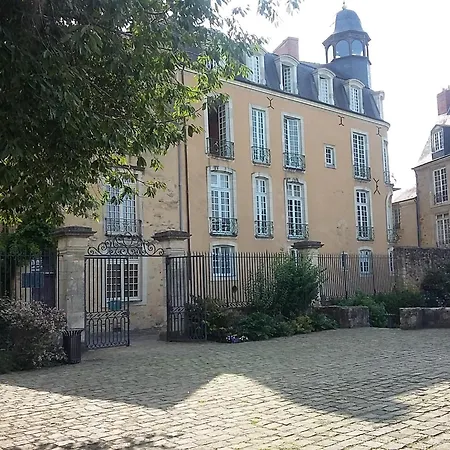 Apartamento Petite Maison Centre Historique, Vue Ville Et Jardin, Au Calme, Classee Le Mans
