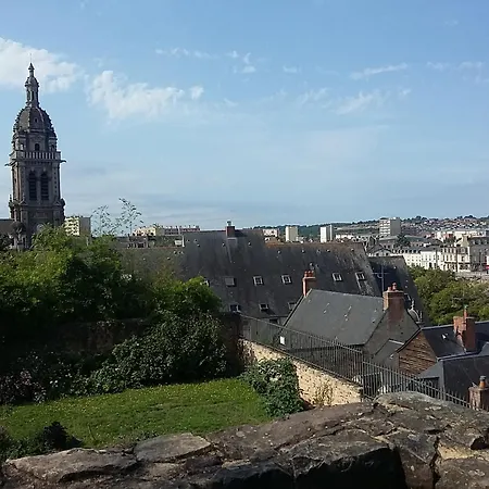 Petite Maison Centre Historique, Vue Ville Et Jardin, Au Calme, Classee Le Mans