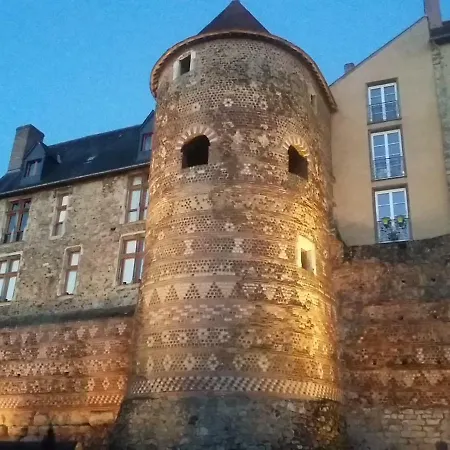 Petite Maison Romantique Au Calme, Coeur Historique Plantagenet, Vue Apartment Le Mans