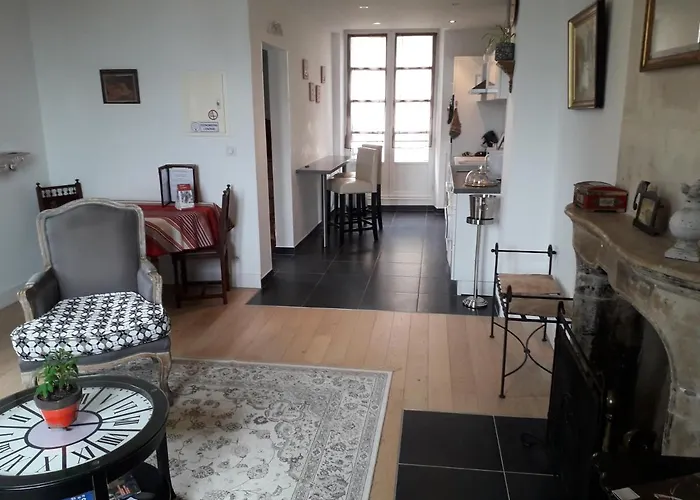 Petite Maison Romantique Au Calme, Coeur Historique, Vue Et Jardin