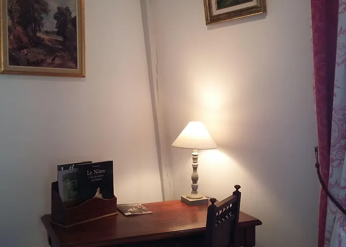 Petite Maison Romantique Au Calme, Coeur Historique, Vue Et Jardin Daire