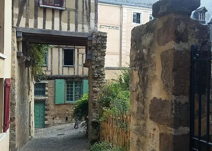 Petite Maison Romantique Au Calme, Coeur Historique, Vue Et Jardin