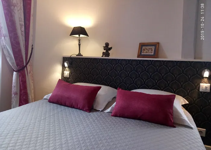 Apartamento Petite Maison Romantique Au Calme, Coeur Historique, Vue Et Jardin Le Mans