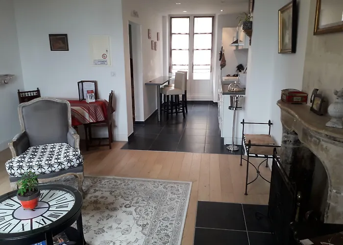 Petite Maison Romantique Au Calme, Coeur Historique, Vue Et Jardin