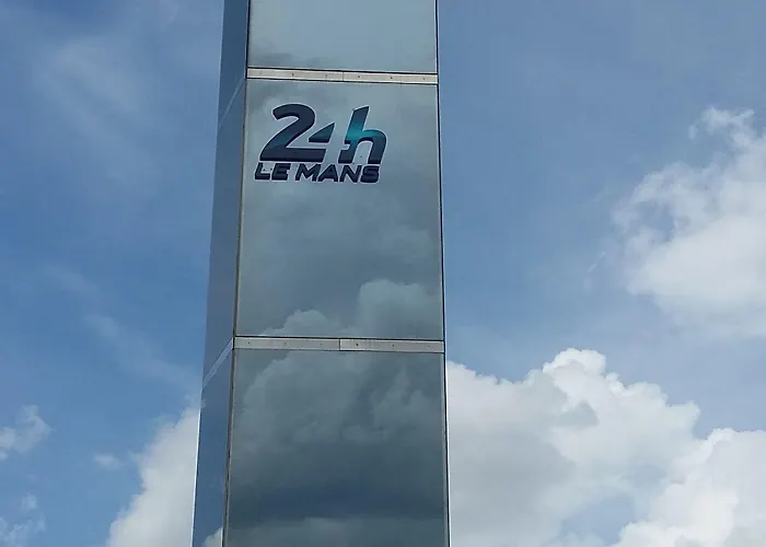 Petite Maison Romantique Au Calme, Coeur Historique, Vue Et Jardin Le Mans