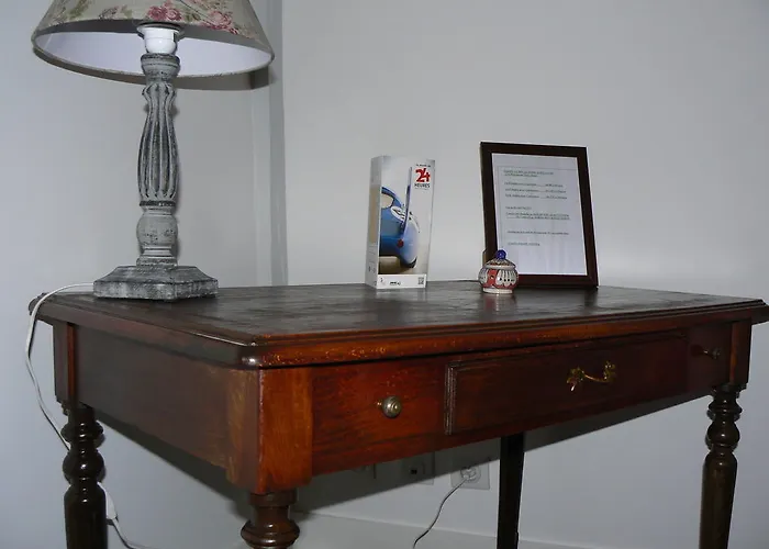 Daire Petite Maison Romantique Au Calme, Coeur Historique, Vue Et Jardin *