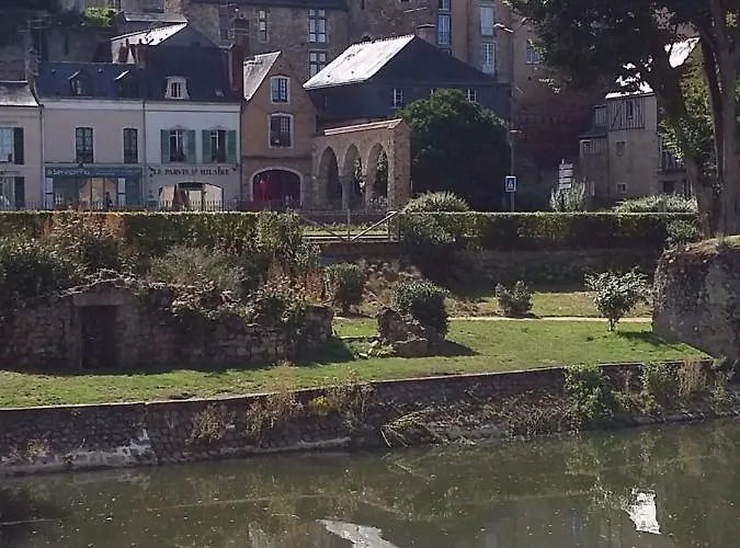 Daire Petite Maison Romantique Au Calme, Coeur Historique, Vue Et Jardin Le Mans