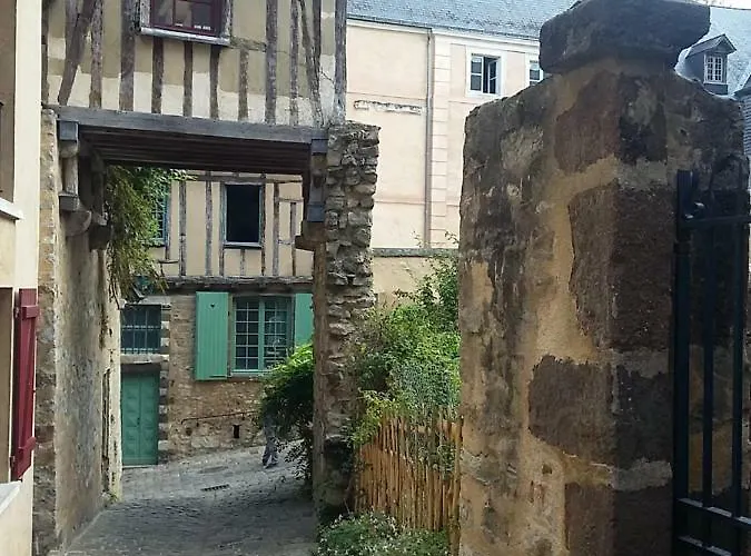 Petite Maison Romantique Au Calme, Coeur Historique, Vue Et Jardin Apartamento