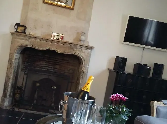 Petite Maison Romantique Au Calme, Coeur Historique, Vue Et Jardin * Le Mans