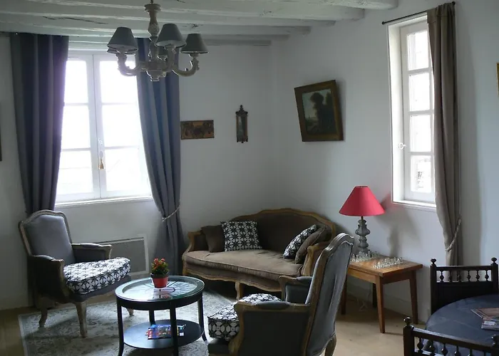 Daire Petite Maison Romantique Au Calme, Coeur Historique, Vue Et Jardin Le Mans